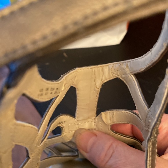 Naturalizer 8.5M pewter heels 4” - Picture 7 of 14